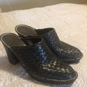 Donald Pliner Shoes
